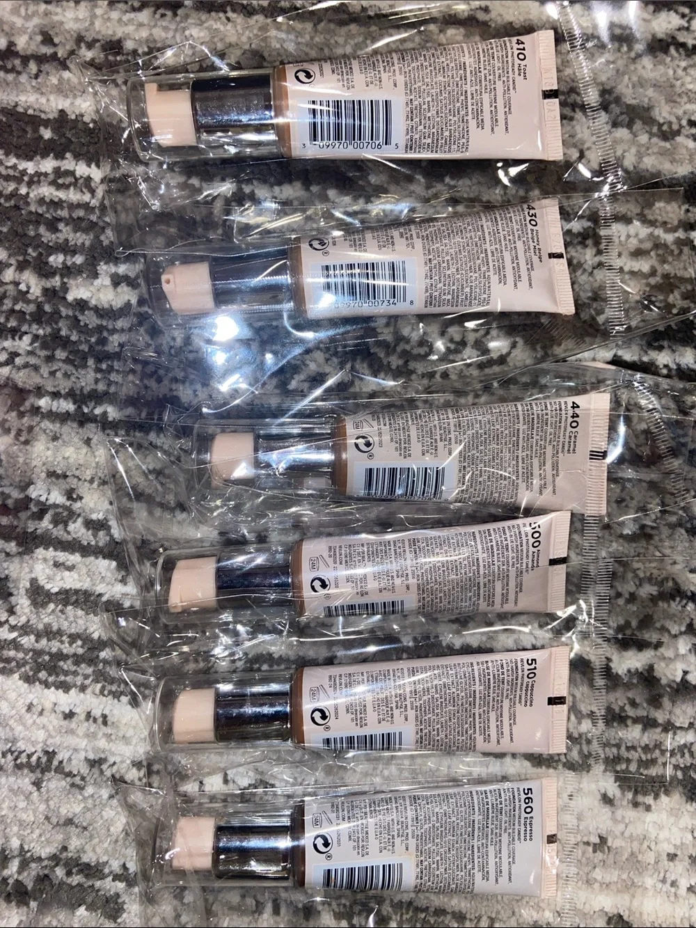Revlon photo ready, candid natural finish foundation